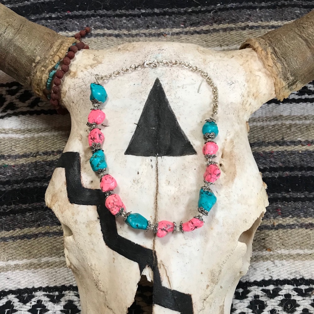 Giddy up necklace